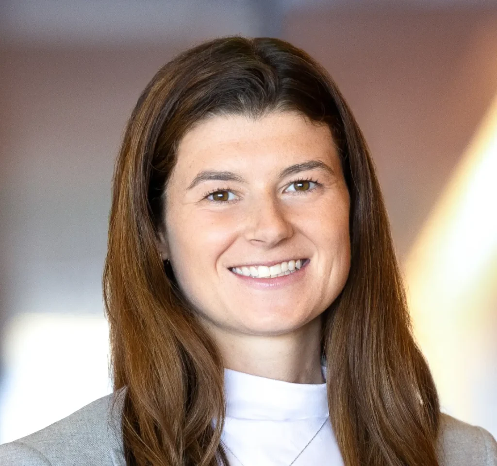 Cait Callahan Associate