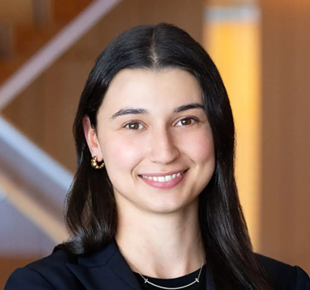 Chloe Macklin Associate